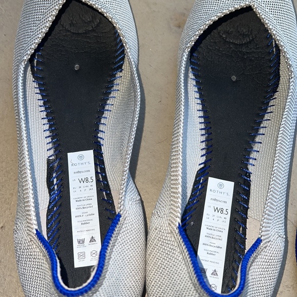 ⭐️ Rothy’s Gray Pointed Toe Flats - Picture 9 of 14